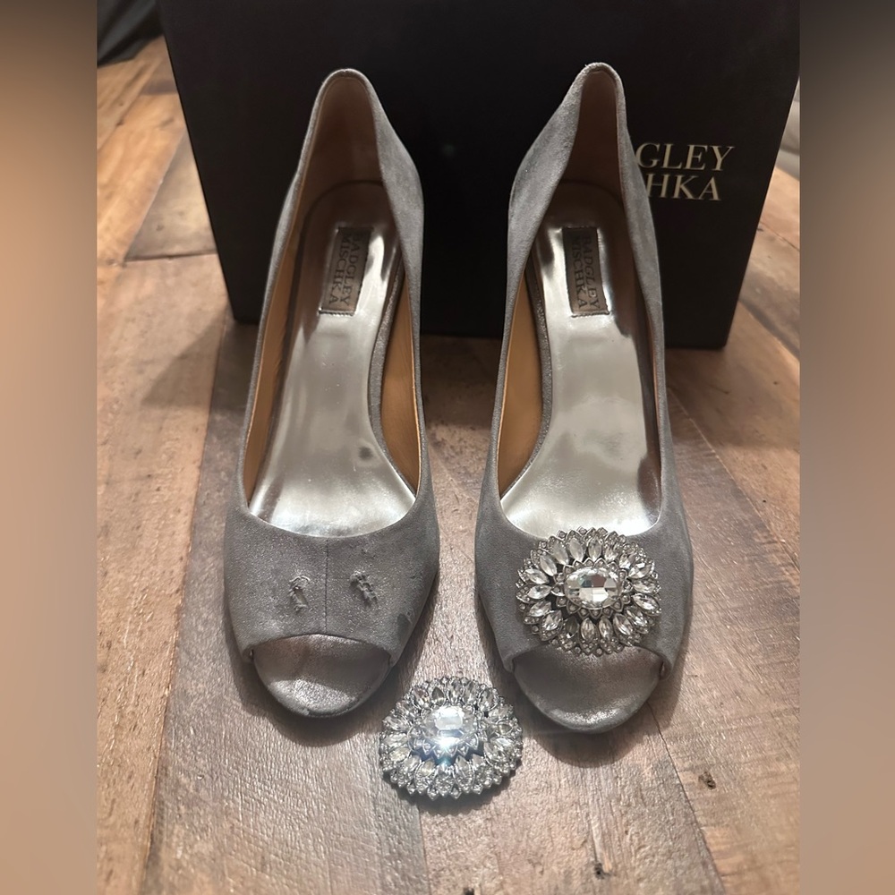 Stunning Pewter &  Diamond Badgley Mischka Roanna II Peep toe heels -Size  9 1/2